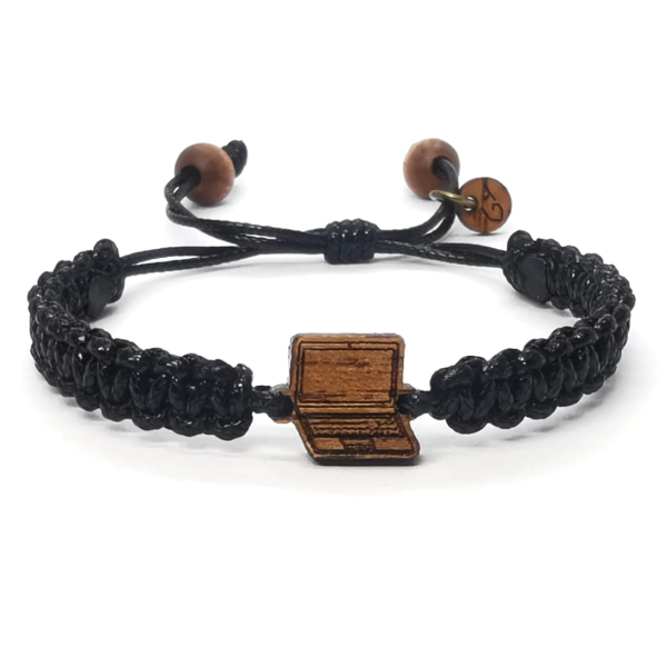 Drewniana bransoletka pleciona